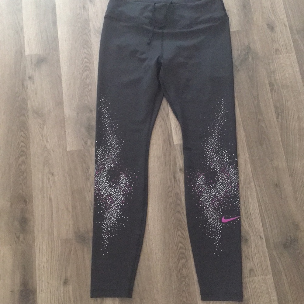 Nike Dri-fit leggings size large, NWT